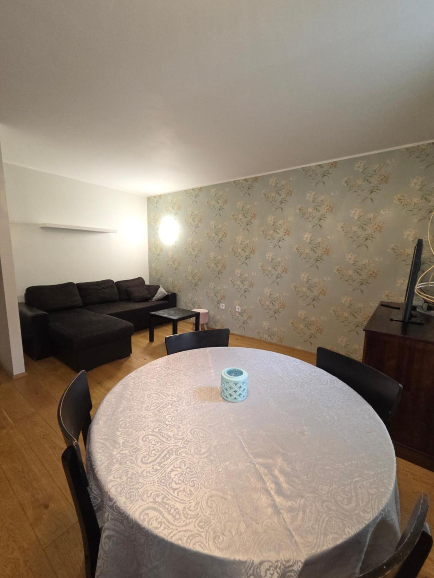 Suur-Ameerika Apartment Ταλίν Δωμάτιο φωτογραφία