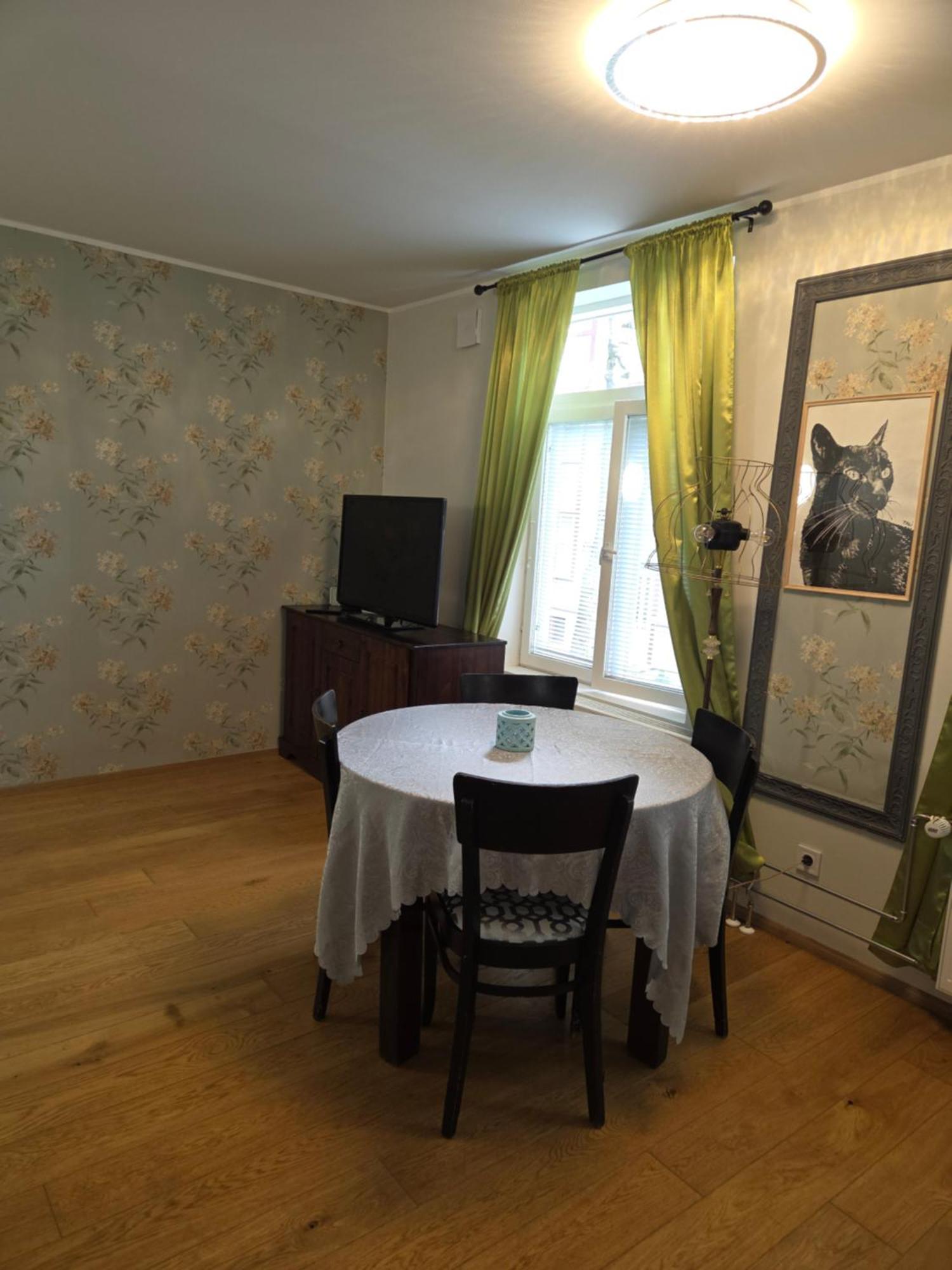 Suur-Ameerika Apartment Ταλίν Δωμάτιο φωτογραφία